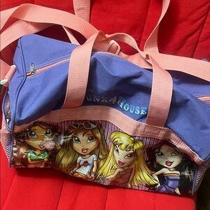 2000s Vintage Bratz duffel bag